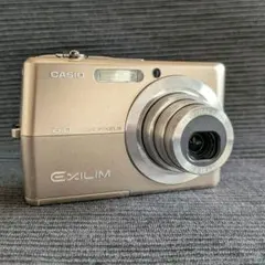 Casio Exilim EX-Z600 完動美品バッテリー、充電スタンド付き - メルカリ