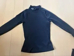 UNDER ARMOUR 裏起毛アンダーシャツ ブラック