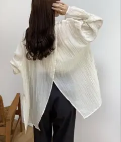 バックスリットシアーシャツのサムネイル