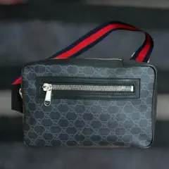 Gucci ブラック GGパターン ボディバッグ - メルカリ