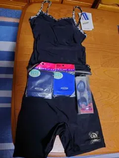 新品女性水着Lサイズdeuxcinqとゴーグルなど５点
