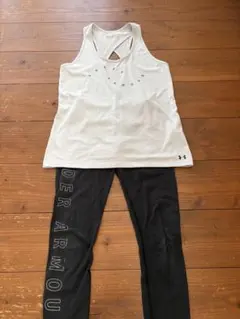 UNDER ARMOUR タンクトップ　美品XL スパッツおまけのサムネイル