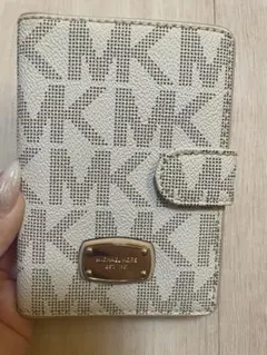 MICHAEL KORS MKロゴパスポートケース