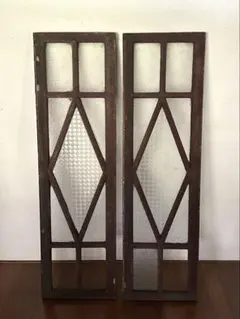 洋館　木製 窓枠 2枚セット 建具 シャビーシック　昭和初期　古道具　店舗設計 洋館 木製 窓枠 2枚セット 建具 シャビーシック 昭和初期 古道具 店舗