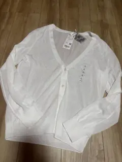 新品。ユニクロ ライトVネックカーディガン