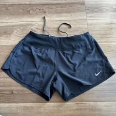 ナイキ ショートパンツ