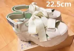 YOSUKE 厚底リボン スポーツサンダル 22.5cmのサムネイル