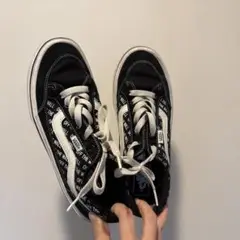 vans スニーカー　黒　24センチ