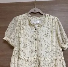 Milk tea マタニティ半袖　ワンピース　アイボリー 花柄　マタニティフォト