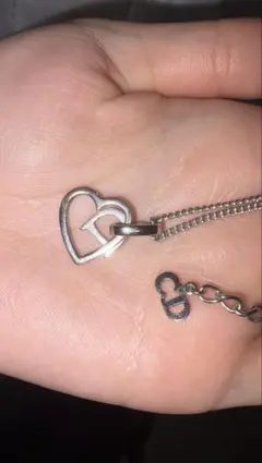 DIORハート型シルバーネックレス