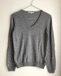 ユニクロ　Merino Cashmere グレー Vネック セーター L