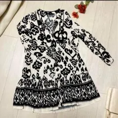 美品　ZARA フラワープリント 長袖厚手チュニック