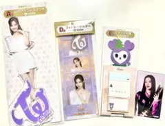 TWICE サナ　アクスタ　フォトキーホルダー　スタンド付箋　クリアカード