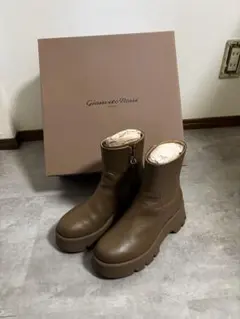 2026年最新】gianvito rossi monteyの人気アイテム - メルカリ