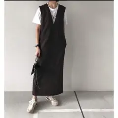 ku-um×tomo ウールVネックノースリーブワンピース short/ブラウン