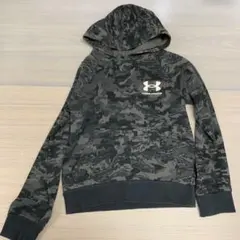 Under Armour カモフラージュ パーカー YSM