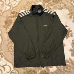 adidas ウインドブレーカー