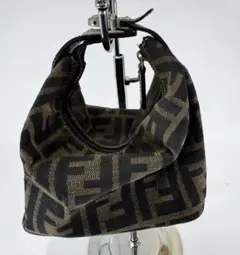 FENDI フェンディ ズッカ 総柄 バニティバッグ ポーチ FF金具 - メルカリ