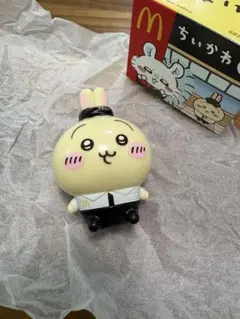 マクドナルド ちいかわ うさぎ マクドナルドクルー フィギュア ハッピーセット