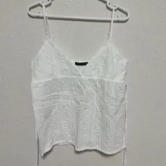 Brandy Melville ホワイト キャミソールのサムネイル