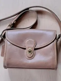 希少　オールド　[COACH]　レザーショルダーバッグ　ベージュ