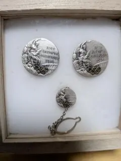ノルウェー ホーコン7世 記念銀メダル 1872–1972 - メルカリ
