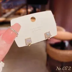 スクエア ジルコニア フープピアス ゴールド No.72