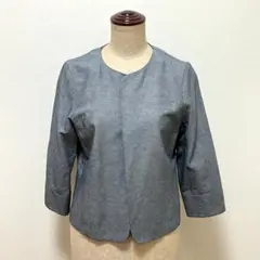 ナチュラルビューティーベーシック ノーカラー ジャケット 七分袖　麻　グレー