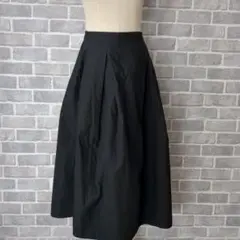 BEAMS タック フレア ロングスカート Ｓ ブラック 黒 コットン 美品のサムネイル