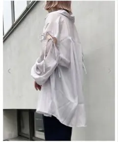 INGNI(イング) 肩スリットリボンラメシアーシャツのサムネイル