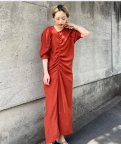 【Nomine】 ダークオレンジ　ロングワンピース ギャザー入り
