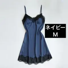 ベビードール＆Tバックショーツ　サテンの光沢のあるツルっとした肌触り