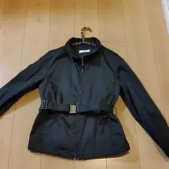 プラダ ブルゾン