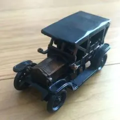 昭和レトロ】1917 クラシックカー鉛筆削り 模型 - メルカリ