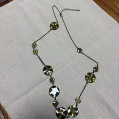 ゴールド系ラウンドビーズネックレス