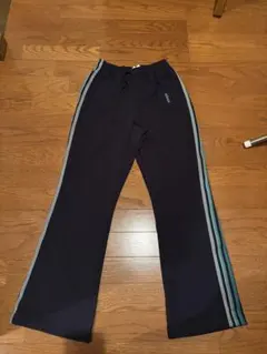 adidas ジャージパンツ