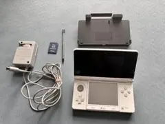 ニンテンドー3DS ホワイト 本体 + 付属品