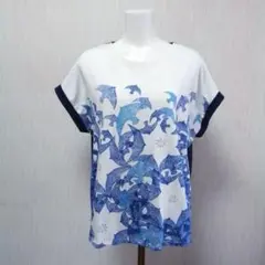 【美品】グラニフ 鳥と花総柄カットソー フレンチスリーブ風 Fサイズ 白/紺/赤のサムネイル