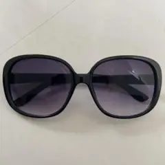 ブラック オーバーサイズ サングラス