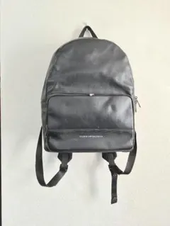 TOMMY HILFIGER ブラックリュックのサムネイル