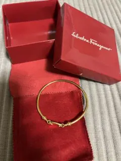 小*翔様 極美品 SAINT LAURENT PARIS ゴールド バングル ブ - メルカリ