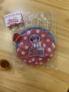 ミニーのファンダーランド　パルパルーザ　カプセルトイ　ポーチ