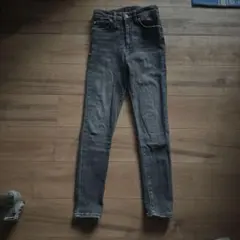ZARA WOMAN ダメージブラックスキニーデニム