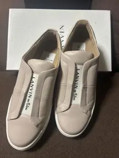 GW最終価格新品LANVIN ベージュ スリッポンスニーカーのサムネイル