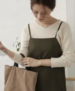 アーバンリサーチドアーズ　ワイドVネックリブニット