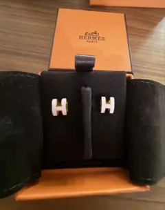 HERMES エルメスのエクスリブリス(蔵書印)ピアスアクセサリー - メルカリ