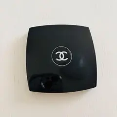Chanel アイシャドウケース ミラー付き 黒