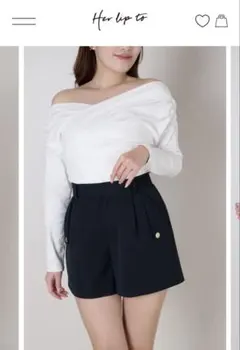 Herlipto Front Tuck Twill Shorts navy - メルカリ