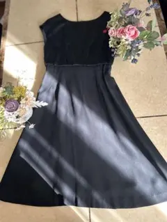 ストロベリーフィールズ　オケージョン　フォーマルワンピース黒　卒業式　冠婚葬祭