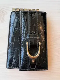 Gucci ブラック エナメルキーケース